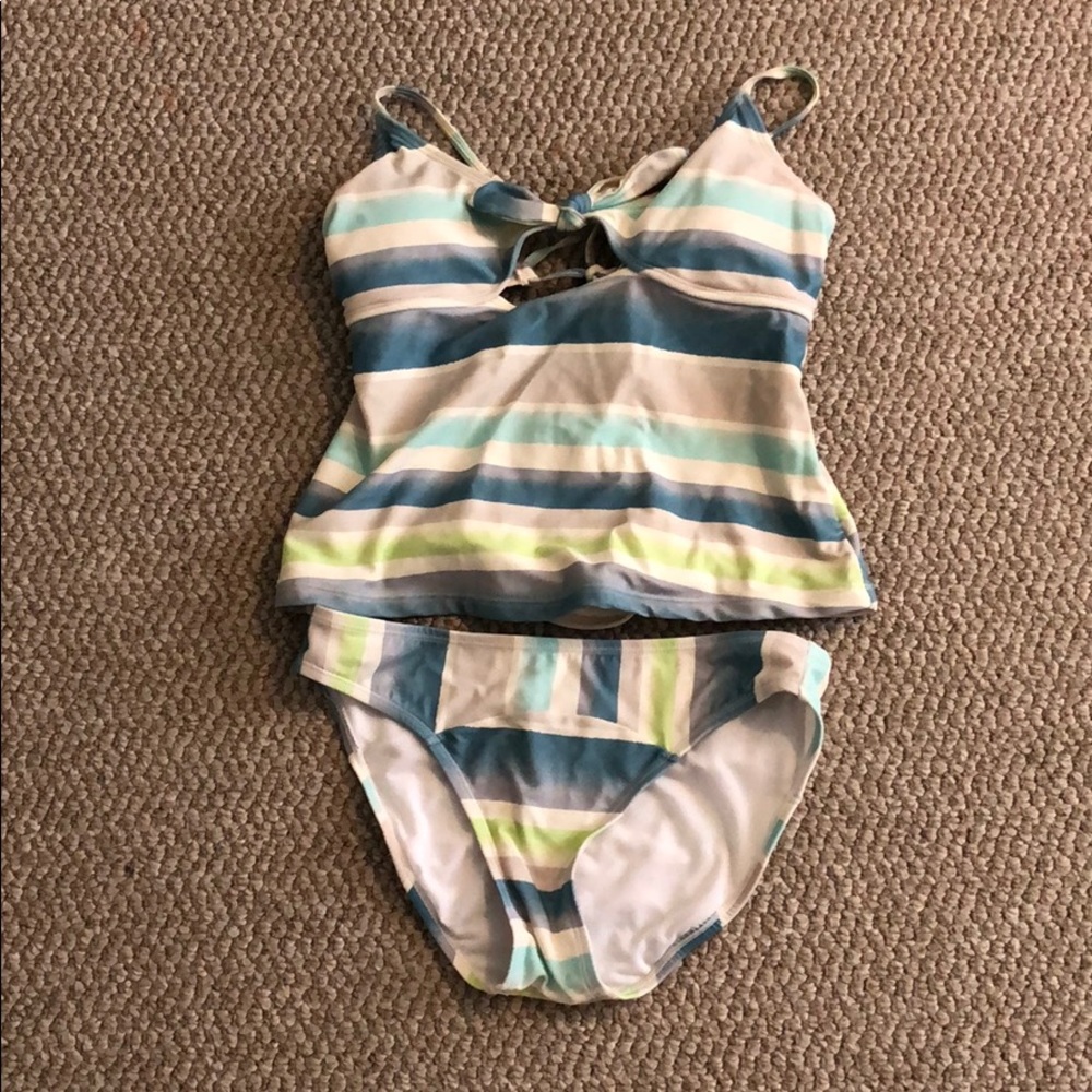 Bathing suit - Picture 1 of 3